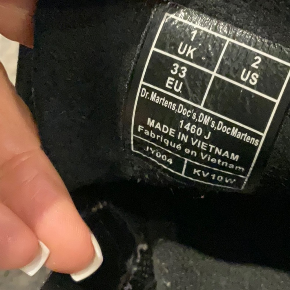 DR MARTENS KIDS SHOES SIZE 2 - Picture 10 of 12